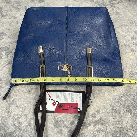 NWT Porto Vino Wine Purse Tote Bag with Spout Blue - Picture 15 of 16
